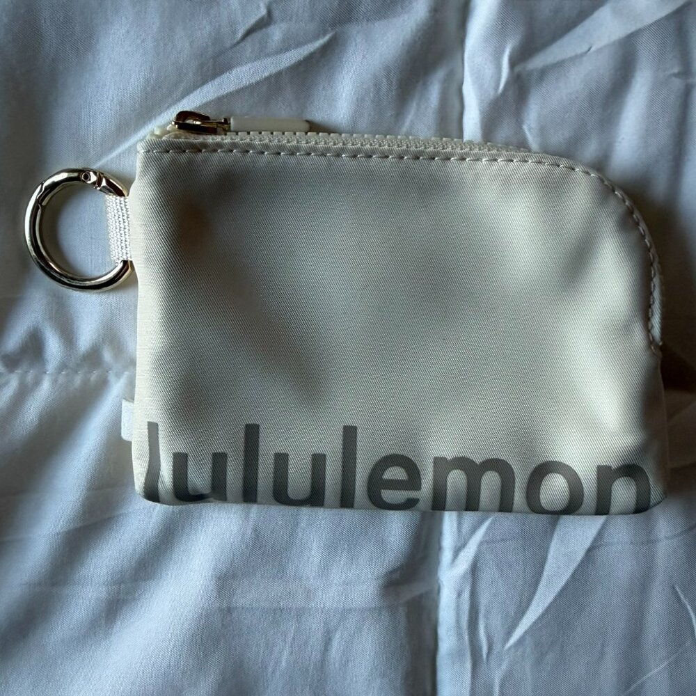 lululemon Clippable Card Pouch
